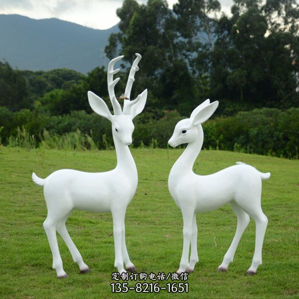 玻璃钢白色景观鹿雕塑 园林小区装饰摆件