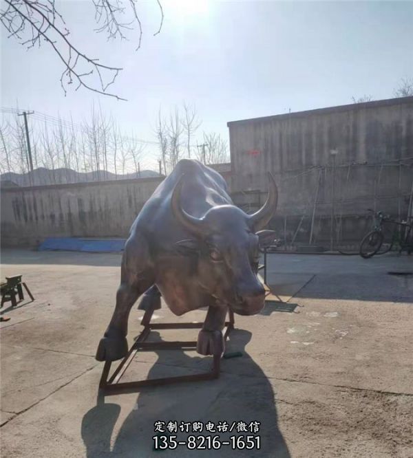 大型锻铜牛景观雕塑 城市广场招财摆件（2）