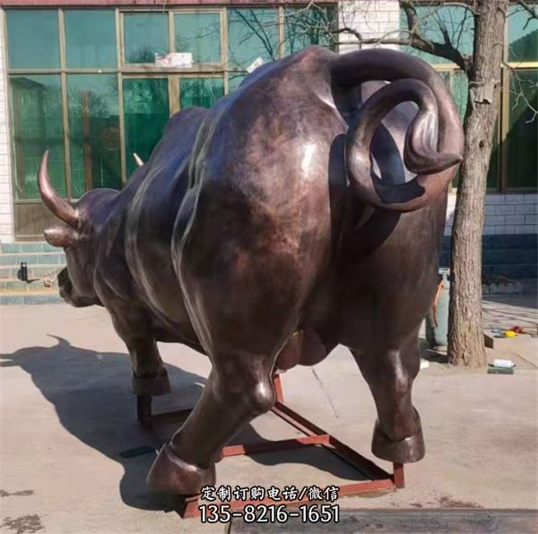 大型锻铜牛景观雕塑 城市广场招财摆件（4）