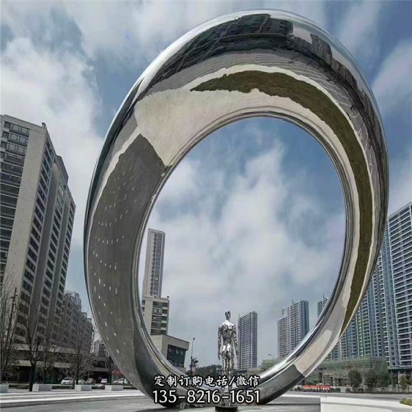 不锈钢镜面大型圆环雕塑