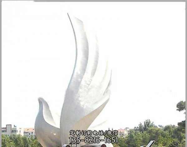鸽子雕塑-公园广场创意不锈钢创意鸽子雕塑