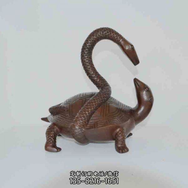 乌龟雕塑-不锈钢创意景区蛇咬乌龟雕塑