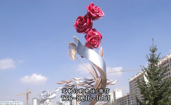 城市浪漫不锈钢玫瑰花雕塑：为你的生活带来美好时光
