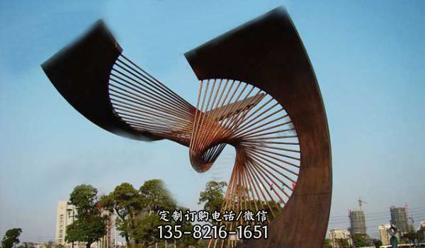 艺术雕塑——仿真老鹰折扇