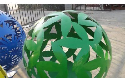 不锈钢绿色树叶球艺术雕塑