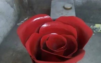红色玫瑰之美——玻璃钢创意艺术雕塑