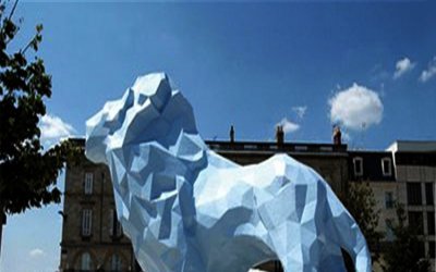 玻璃钢几何蓝狮：上架一件独特的雕塑艺术