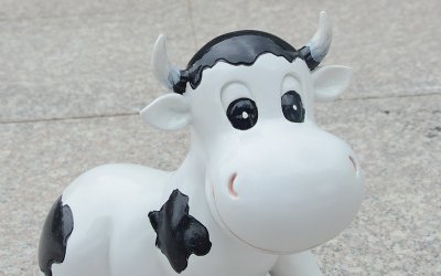 选购牛雕塑的技巧：购买最适合你的雕塑