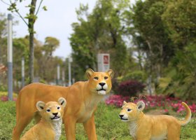 彩繪玻璃鋼獅子，公園創(chuàng)意雕塑