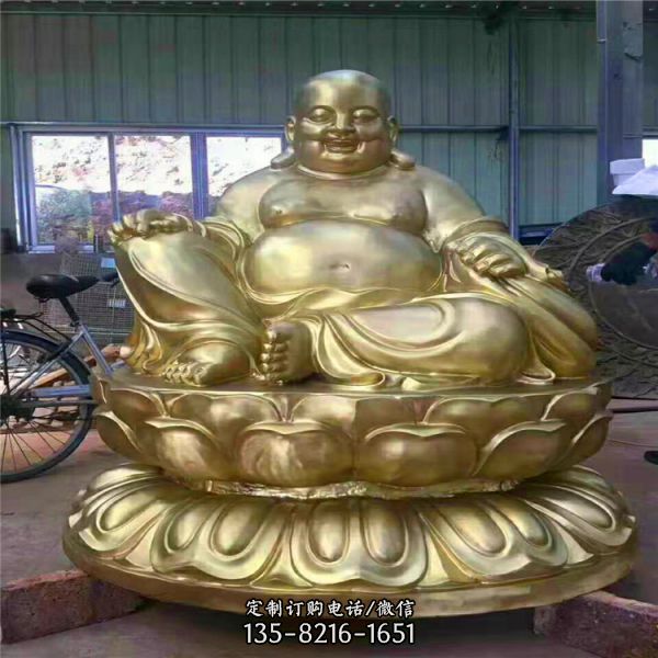 景区大型不锈钢喷金鎏金坐着的弥勒佛雕塑