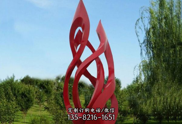 夜湖之火是一座不锈钢火苗雕塑，由湖边草坪锻造而…