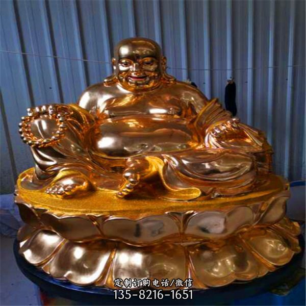 这尊精美的不锈钢雕刻弥勒佛，采用黄铜或不锈钢等材质…