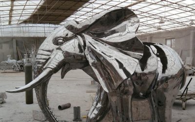 全新不锈钢雕塑大象，装点城市街道