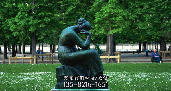 公园坐着思考的人物铜雕女孩雕塑