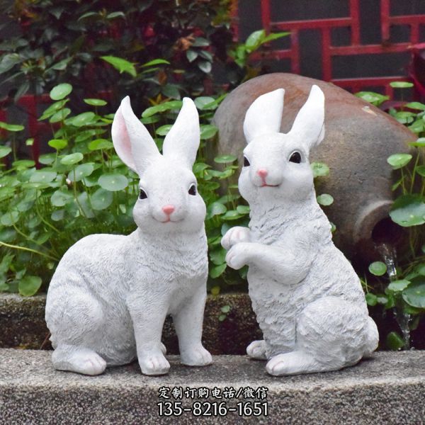 玻璃钢兔子雕塑，点亮公园的爱意