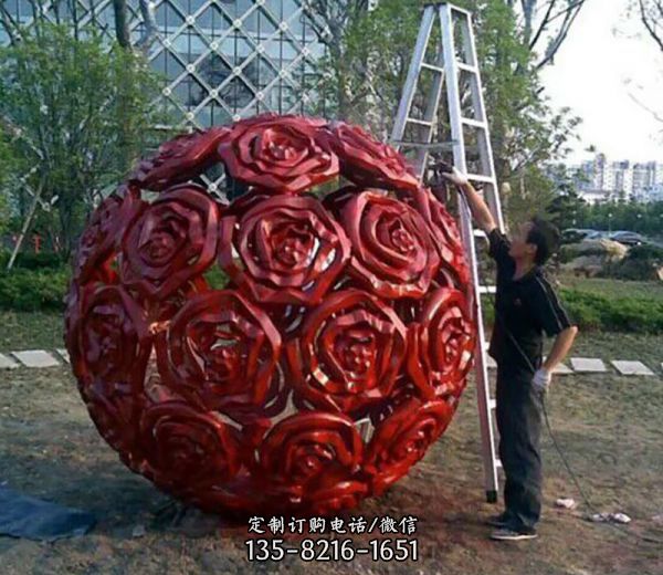 广场不锈钢玫瑰花镂空球景观雕塑