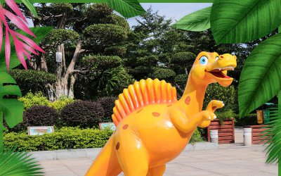 萌趣恐龙雕塑是一款安装在户外园林的黄色剑龙公园中的…
