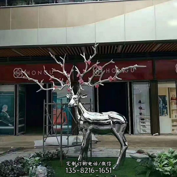 酒店创意不锈钢镜面仿真动物景观鹿雕塑