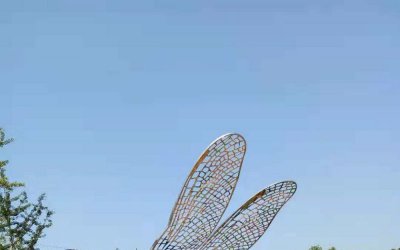 公园学校精美镜面镂空不锈钢蜻蜓雕塑
