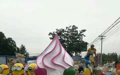 商场冰淇淋雕塑