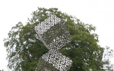 公园展示之美的不锈钢魔方雕塑