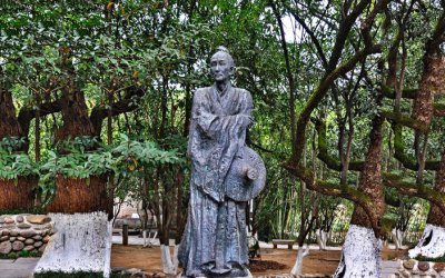 朱耷雕像：一个中国古代历史名人著名画家的传承