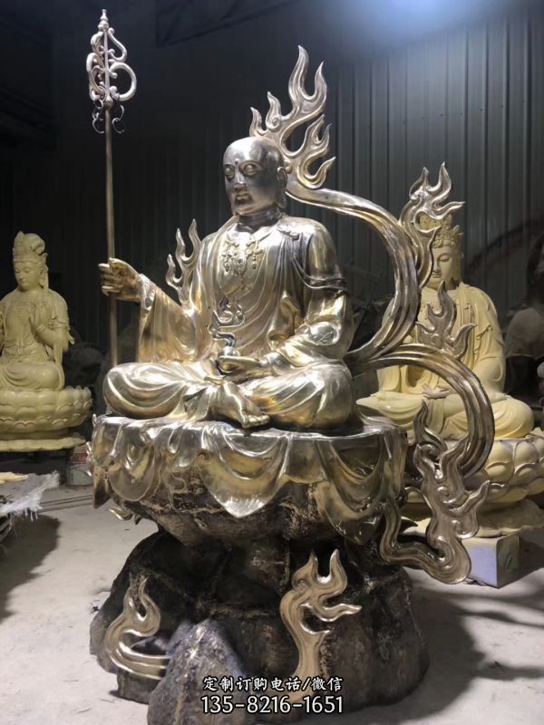 寺庙景区大型不锈钢地藏王雕塑