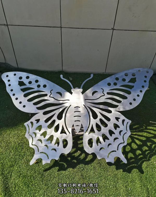 操场不锈钢创意蝴蝶雕塑
